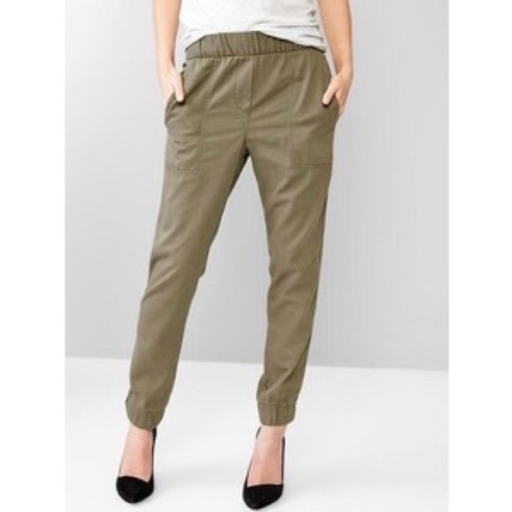 🔆 GAP Jogger Pant - ARMY GREEN w/ Zippers